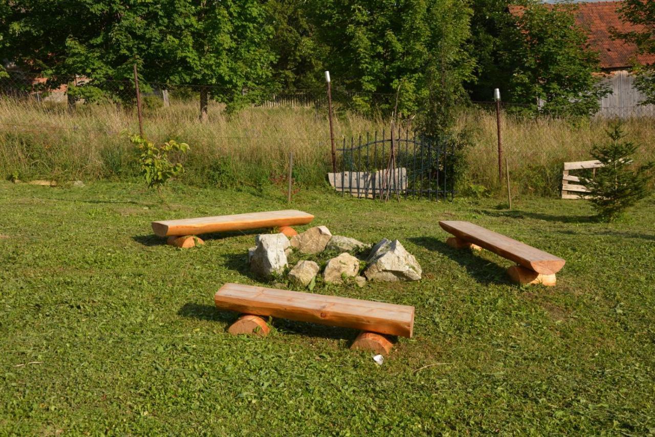 Trinity Log Cabin Wellness Resort Štrba Eksteriør bilde