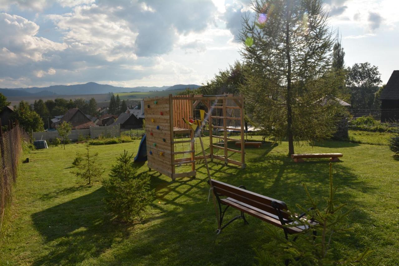 Trinity Log Cabin Wellness Resort Štrba Eksteriør bilde
